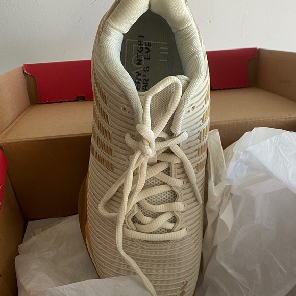 Hypercourt express 2 lucky in love❤️ K-Swiss - Picture 2 of 9